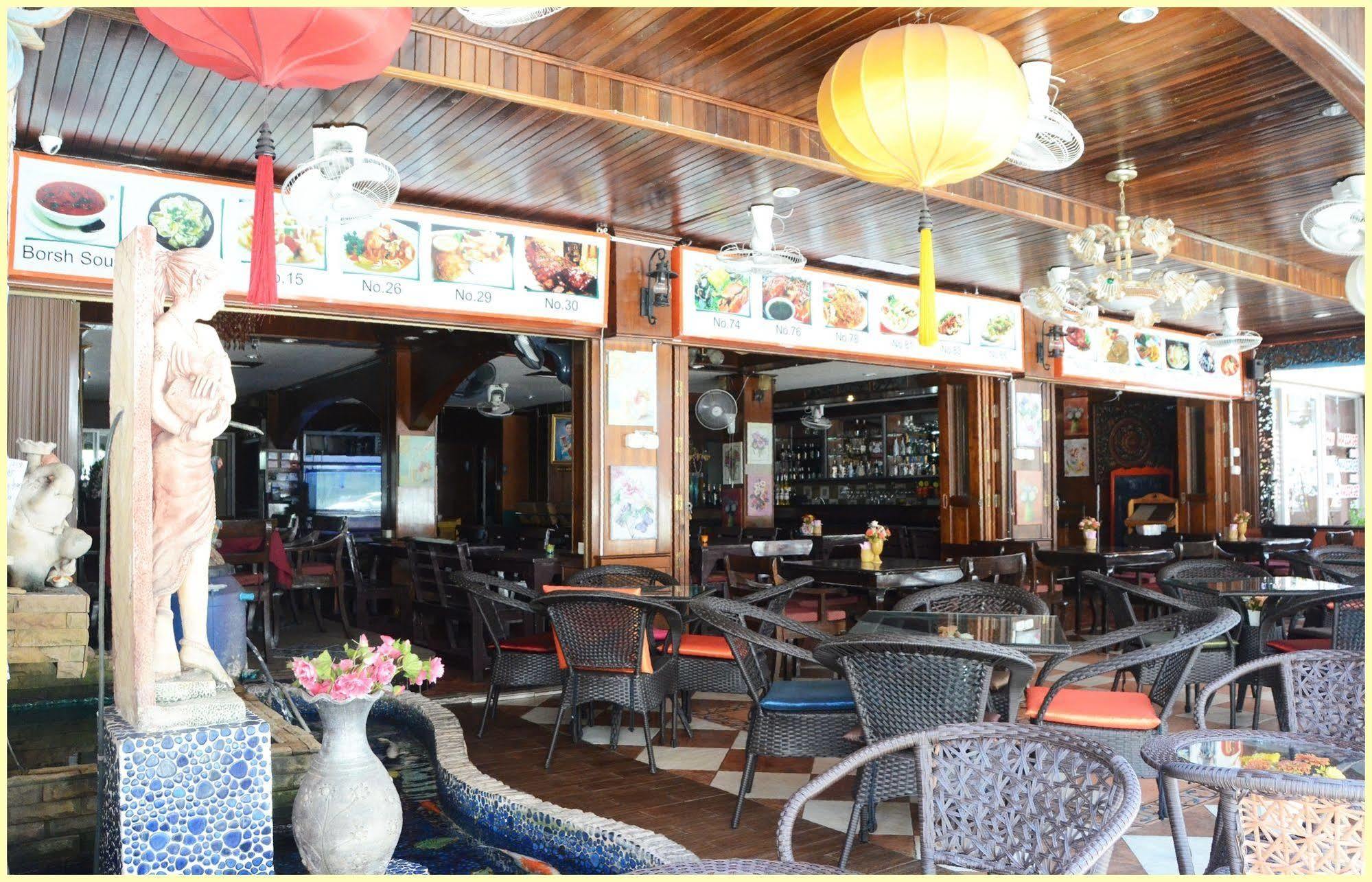 Gold Coast Inn Pattaya Dış mekan fotoğraf